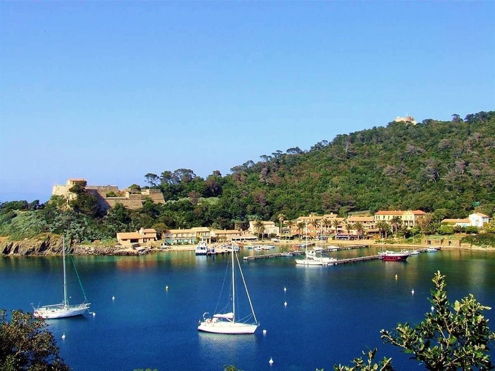 L'Oustaou De Porquerolles Hotel Exterior photo